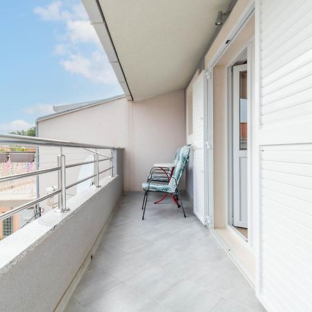 מאקרסקה Studio Apartmani Dora מראה חיצוני תמונה