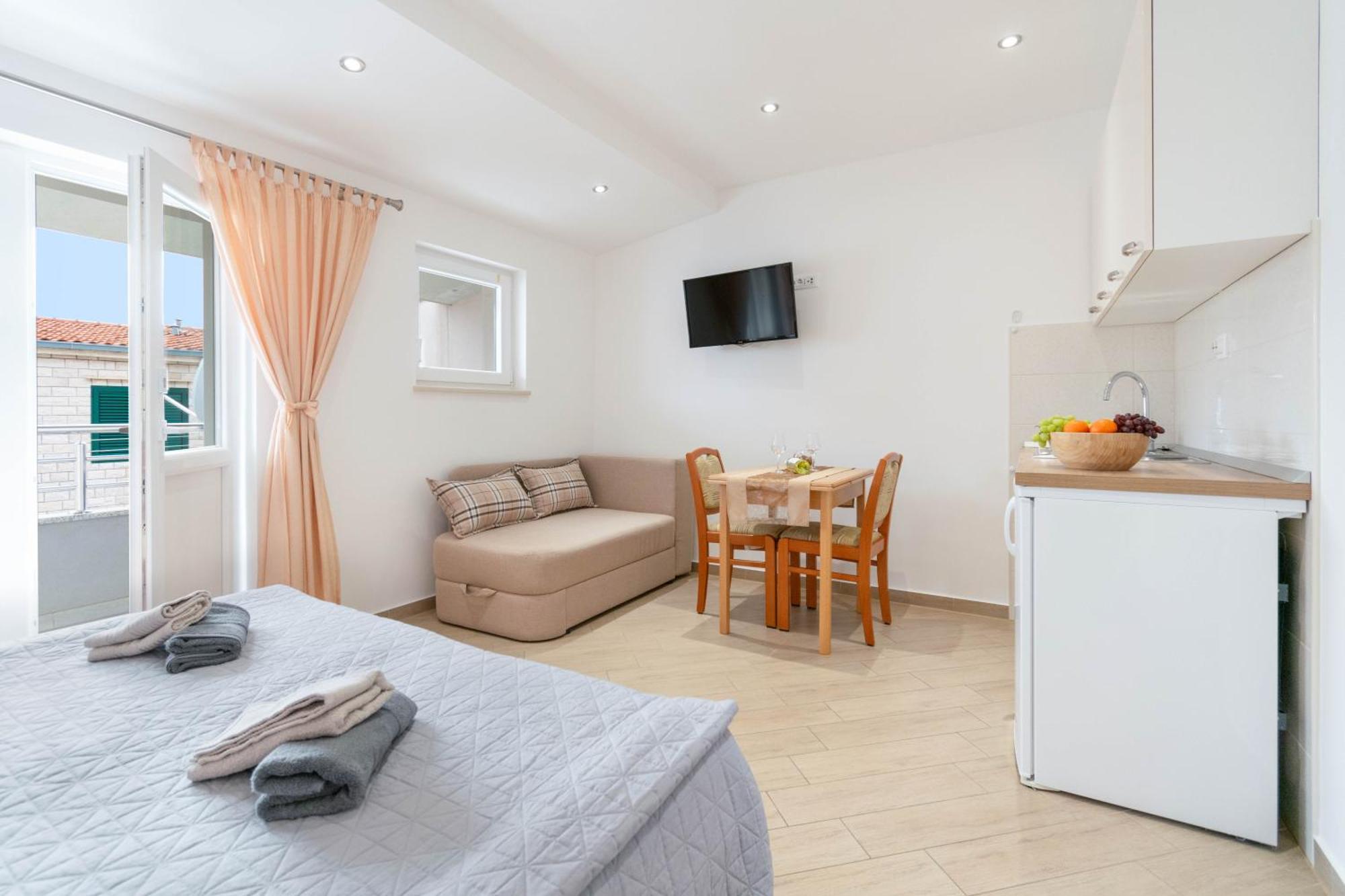 מאקרסקה Studio Apartmani Dora מראה חיצוני תמונה